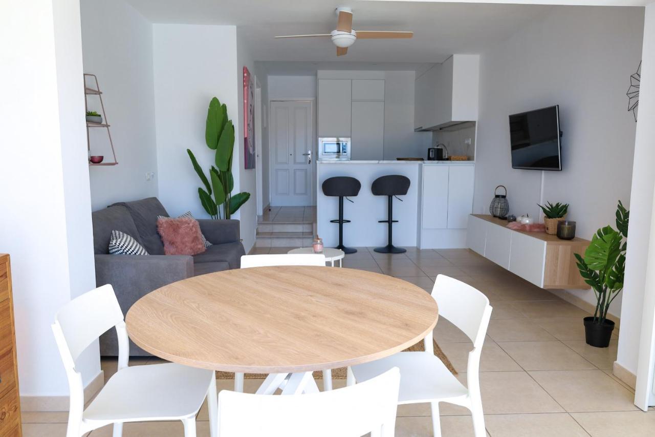 Elegant Sea View Apartment Каляо Салвахе Екстериор снимка